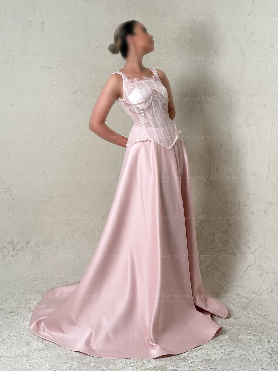 Eleganckie, pudrowo różowe suk – Elegant Satin Evening Gown Split recenzja i cena
