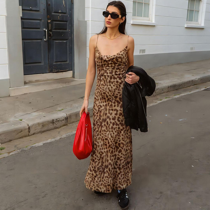 Sukienka na ramiączkach w pant – French Vintage Floral Midi Dress recenzja i cena